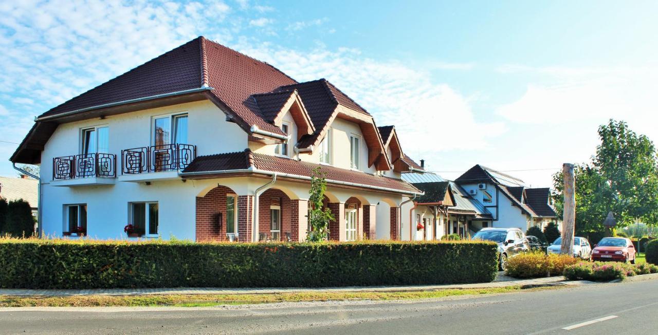 Fonix Apartmanhaz Nagypali Экстерьер фото